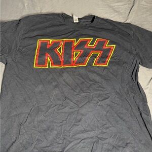 Black KISS Graphic T-Shirt